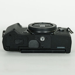 OLYMPUS OM-D E-M5 Mark III