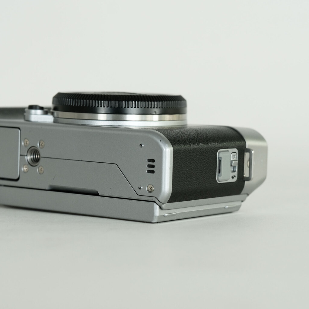 FUJIFILM X-A5 FUJIFILM X-A5
