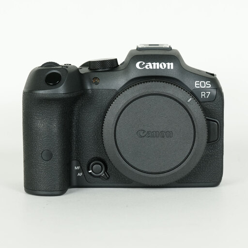 Canon EOS R7 Canon EOS R7