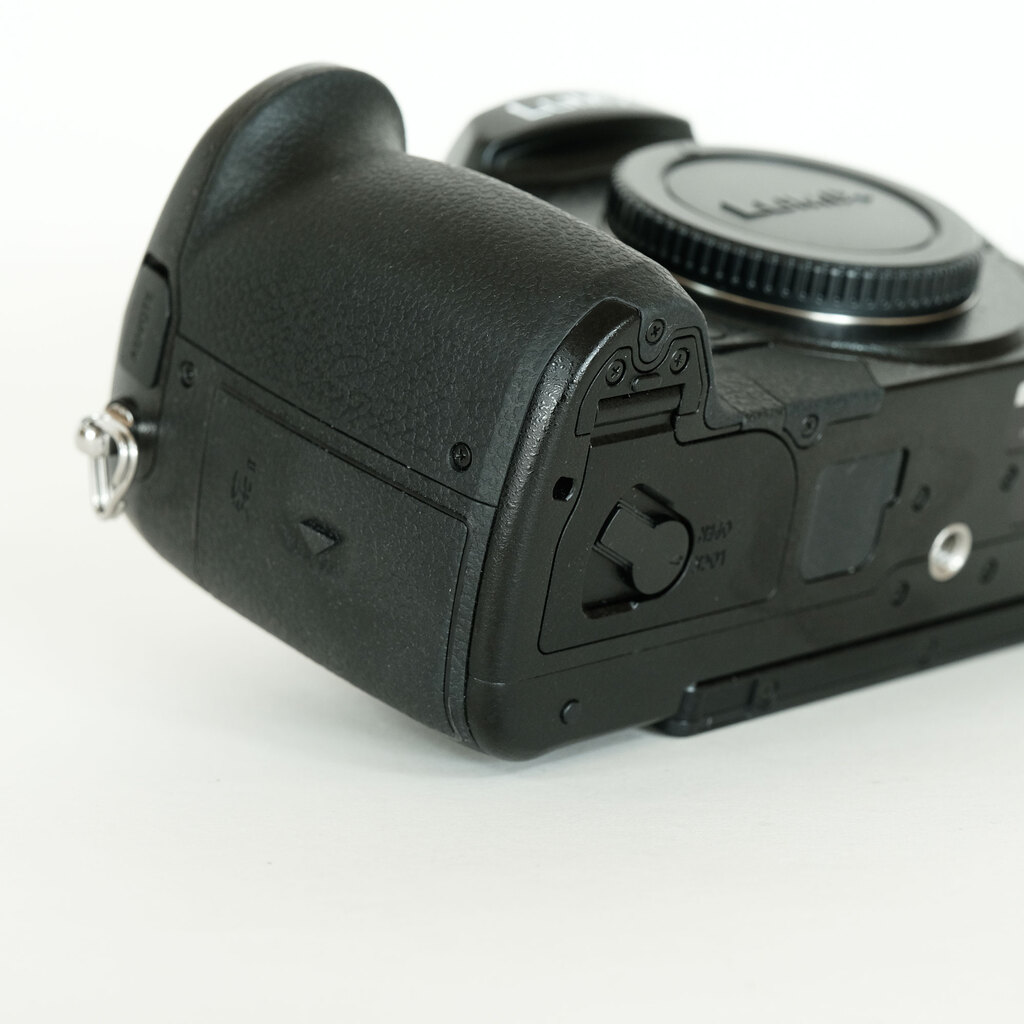 Panasonic LUMIX DC-GH5M2 Panasonic LUMIX DC-GH5M2