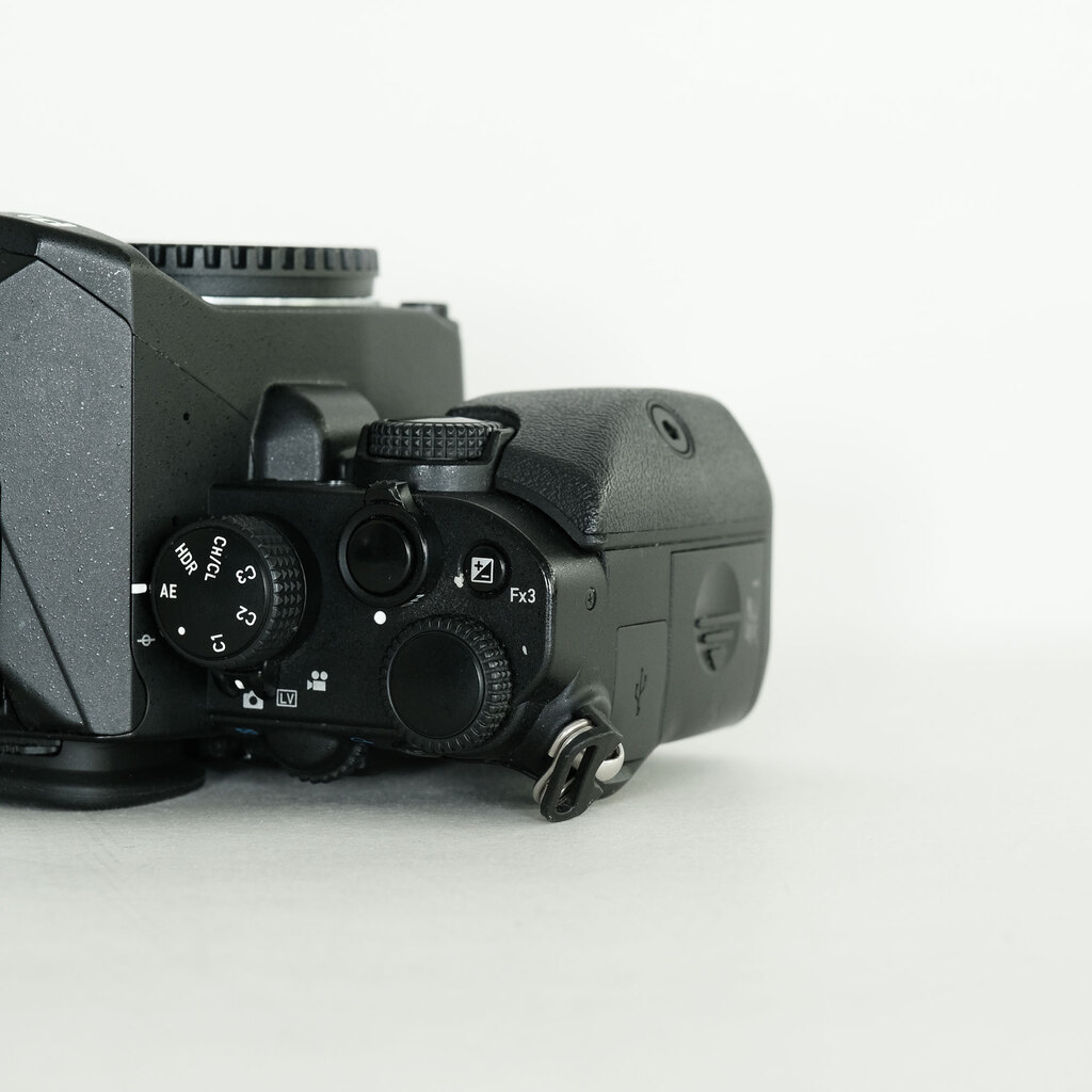 名機 PENTAX 一眼レフカメラ KP ボディ ショット数 約9,300回 名機 PENTAX 一眼レフカメラ KP ボディ ショット数 約9,300回