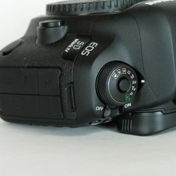 Canon EOS 5D Mark IV