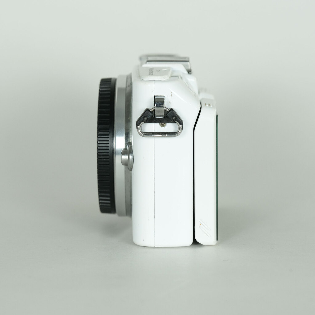 OLYMPUS PEN Lite E-PL5 ボディ ホワイト OLYMPUS PEN Lite E-PL5 ボディ ホワイト