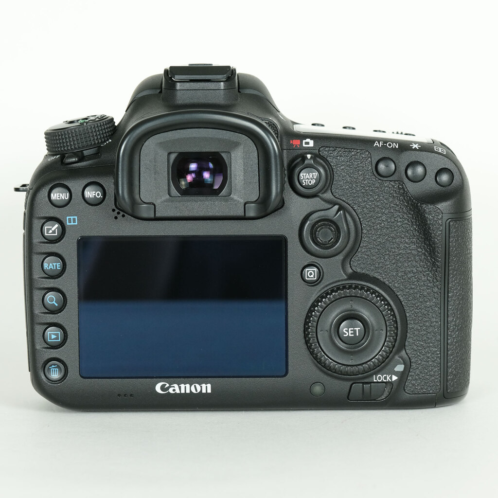 Canon EOS 7D Mark II Canon EOS 7D Mark II