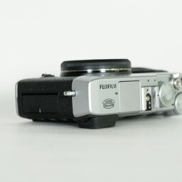FUJIFILM X-E1 シルバー FUJIFILM X-E1 シルバー