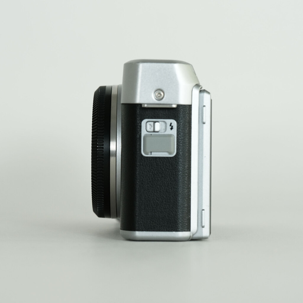 FUJIFILM X-A5 FUJIFILM X-A5