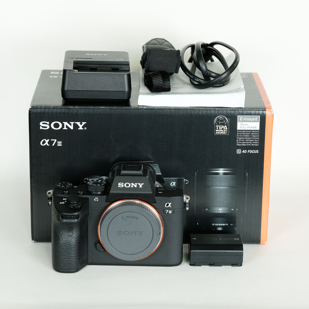 SONY α7 III(ILCE-7M3) SONY α7 III(ILCE-7M3)