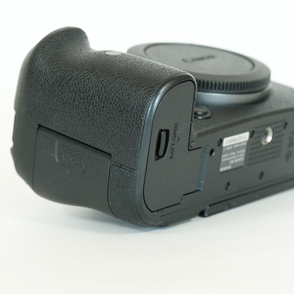 【期間限定】Canon EOS R6 ボディ※1台のみ