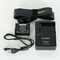 Panasonic LUMIX DMC-G7 ボディ