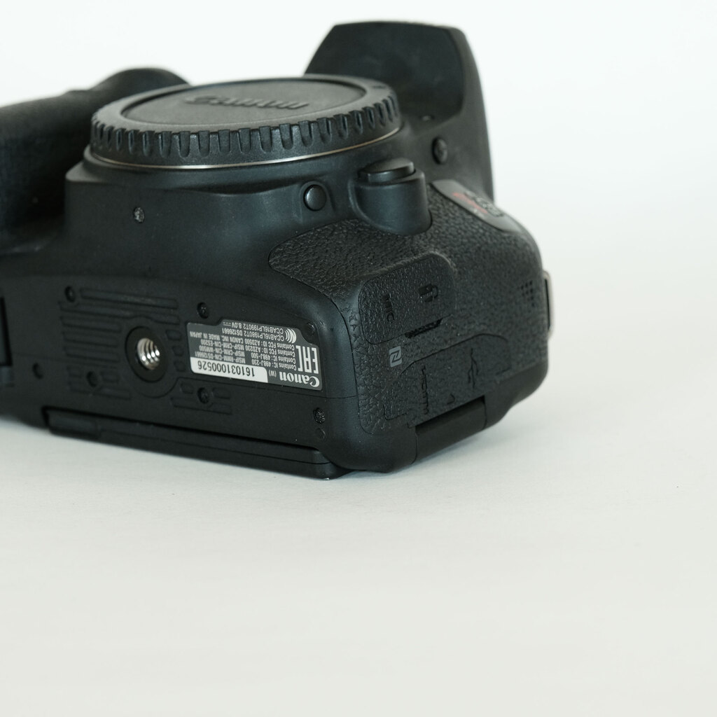 Canon EOS Kiss X9i Canon EOS Kiss X9i