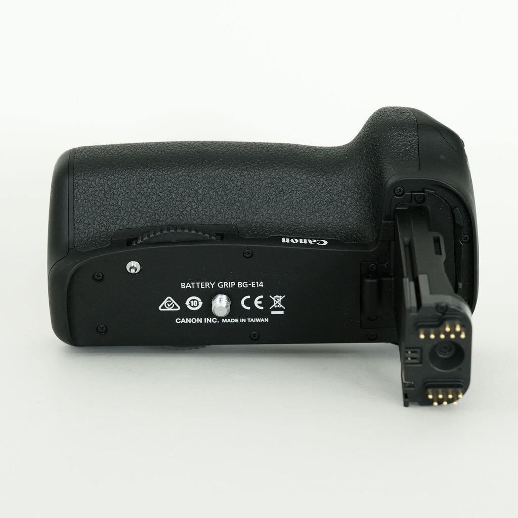 Canon EOS 90D Canon EOS 90D