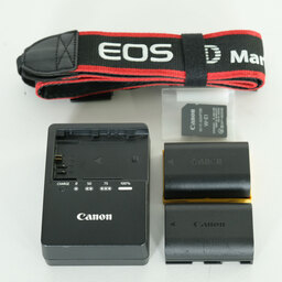 Canon EOS 7D Mark II Canon EOS 7D Mark II