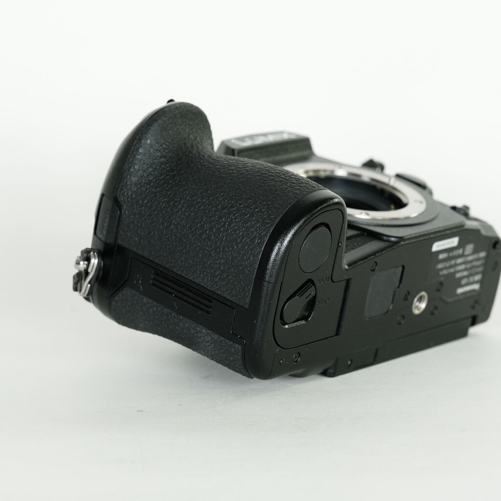 Panasonic LUMIX DC-G9 PRO