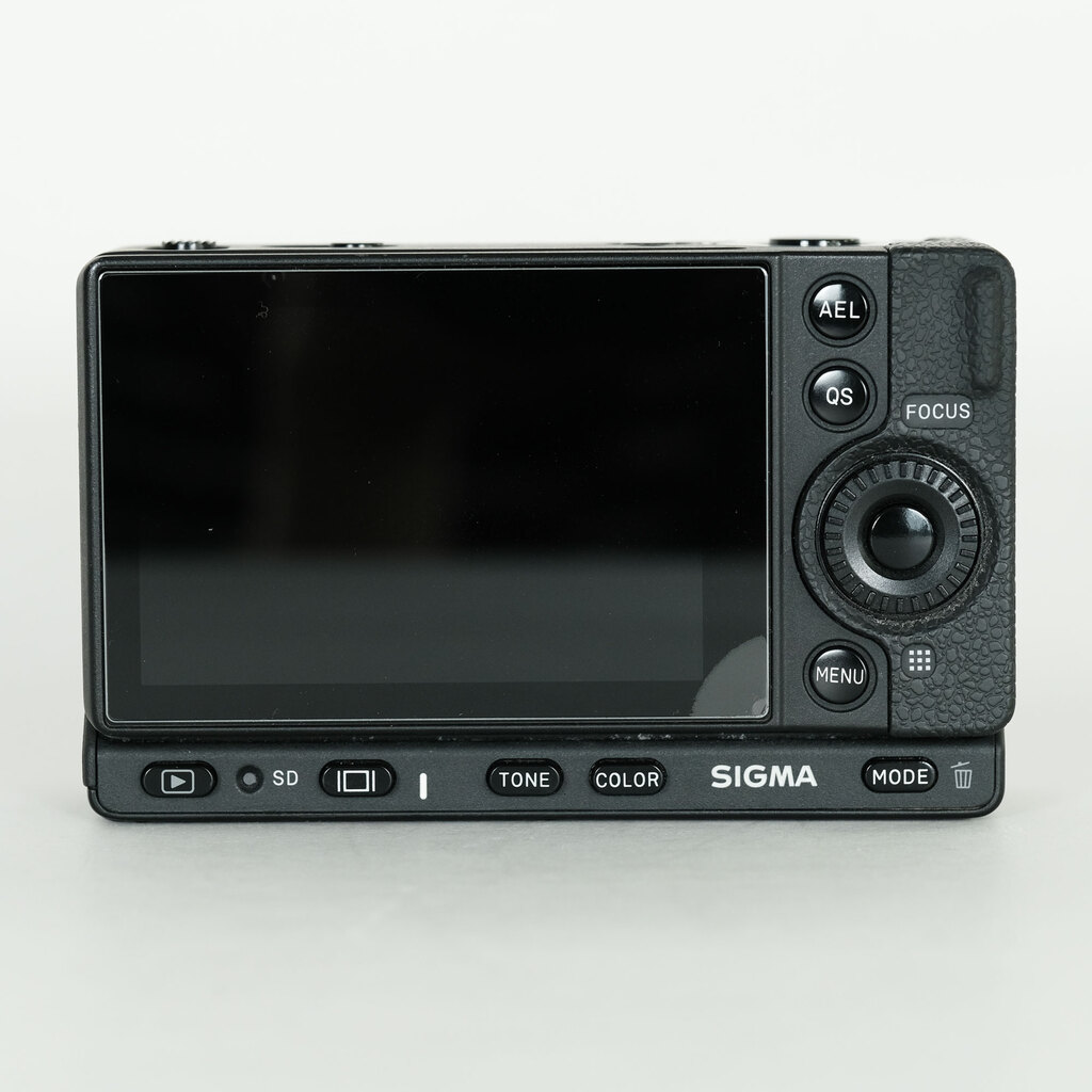 【値下げ中】【極美品】【使用回数１回】Sigma fp L ミラーレスカメラ SIGMA fp L ミラーレス一眼カメラ ELECTRONIC VIEWFINDER キット
