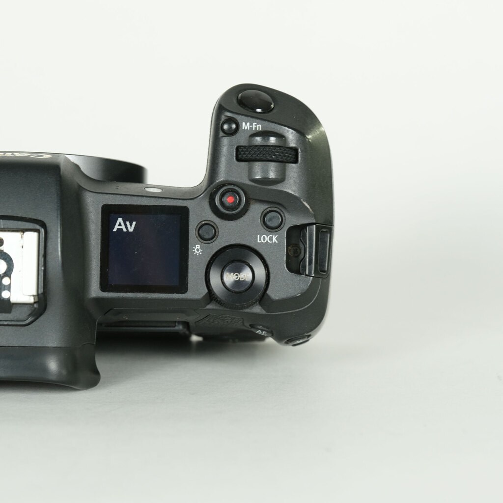 Canon EOS R Canon EOS R