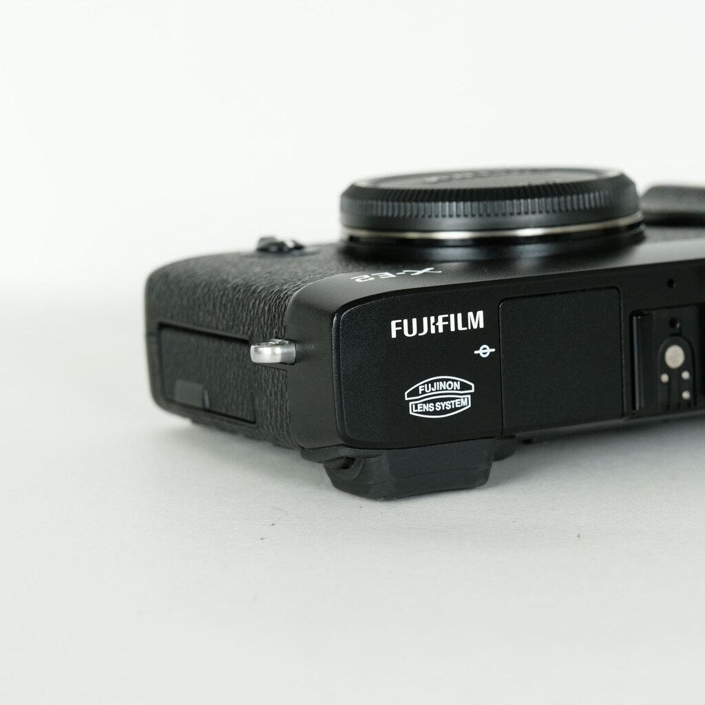 FUJIFILM X-E2 FUJIFILM X-E2