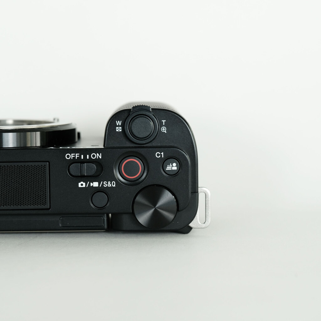 SONY VLOGCAM ZV-E10 SONY VLOGCAM ZV-E10