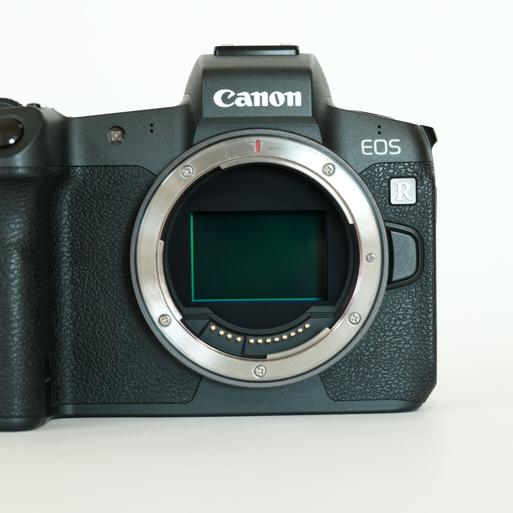 Canon EOS R Canon EOS R