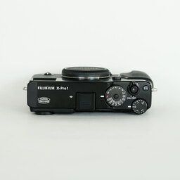 FUJIFILM X-Pro1 FUJIFILM X-Pro1