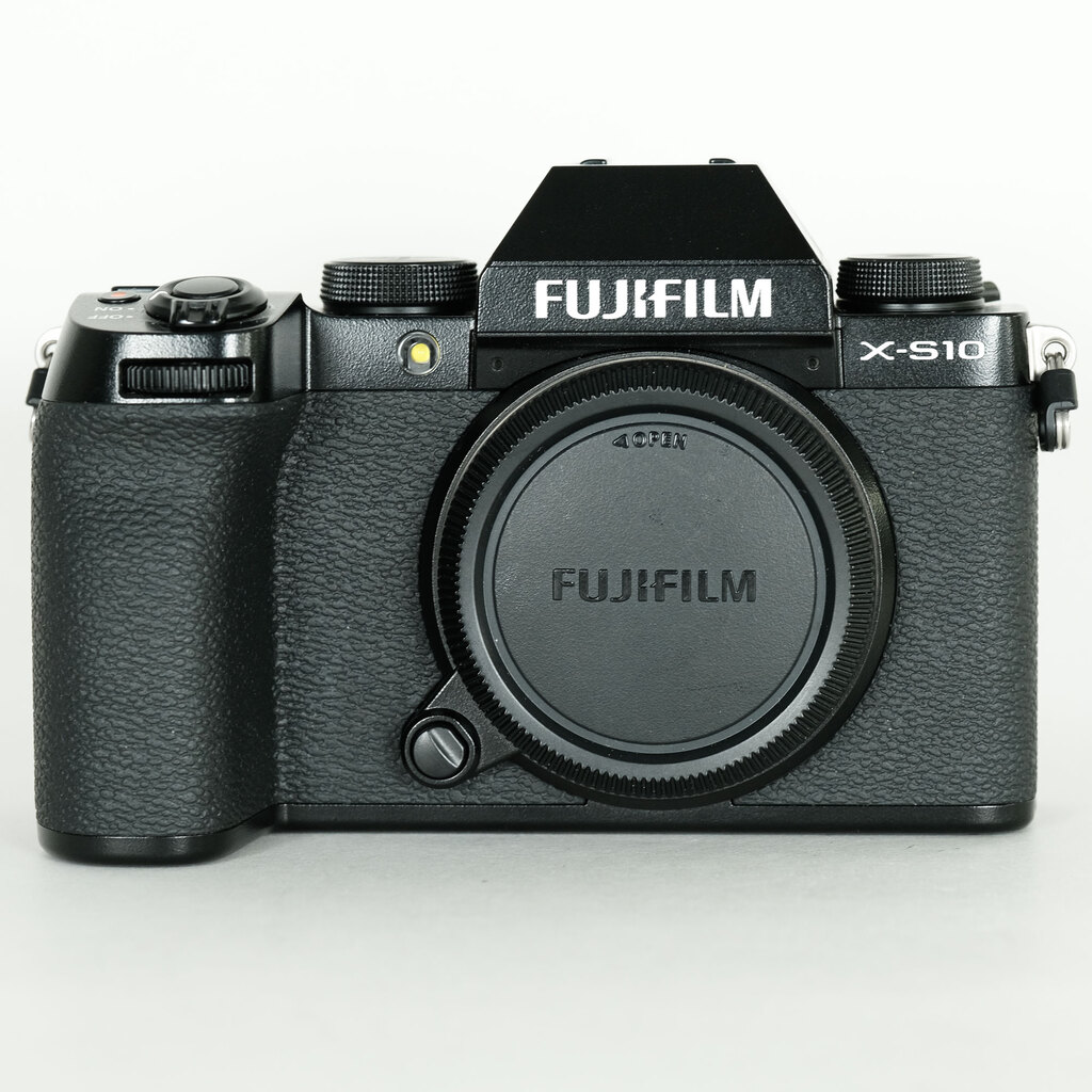 FUJIFILM X-S10 ボディ 中古価格比較 - 価格.com