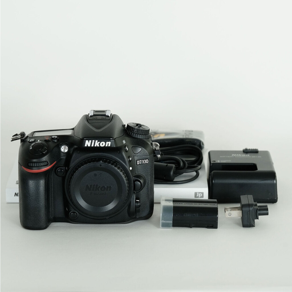 Nikon D7100 Nikon D7100