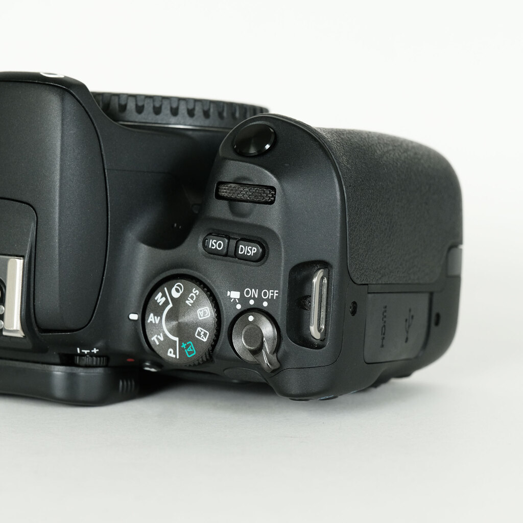 ジャンク品 Cannon EOS Kiss x9 Canon EOS Kiss X9の出品 | ONE SCENE(ワンシーン)