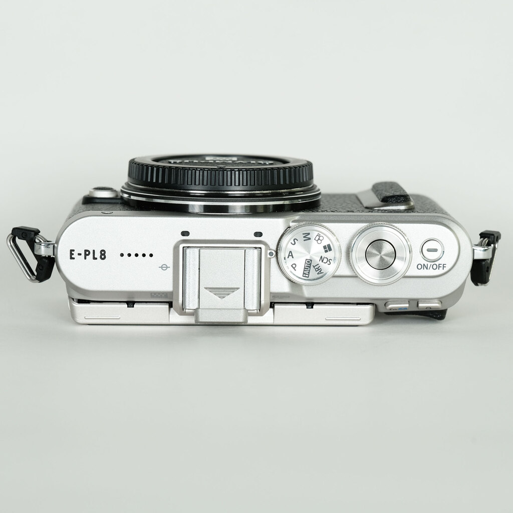 OLYMPUS PEN E-PL8 OLYMPUS PEN E-PL8