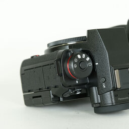 Panasonic LUMIX DC-S1M2ES ボディ