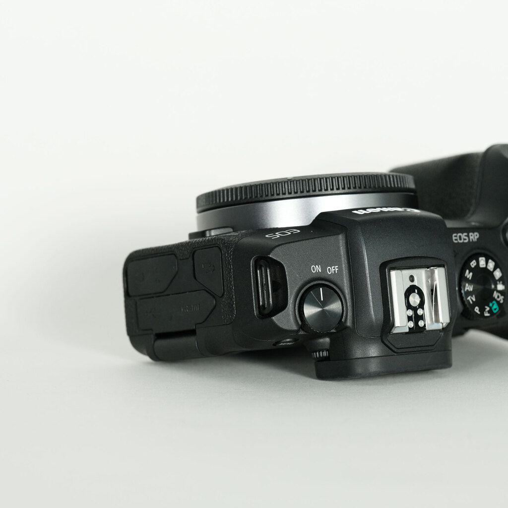 Canon EOS RP Canon EOS RP