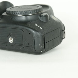 Canon EOS 5D Mark III Canon EOS 5D Mark III