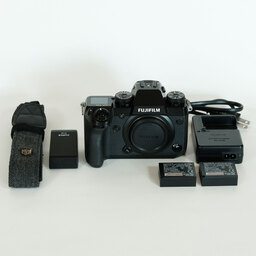 FUJIFILM X-H1 FUJIFILM X-H1