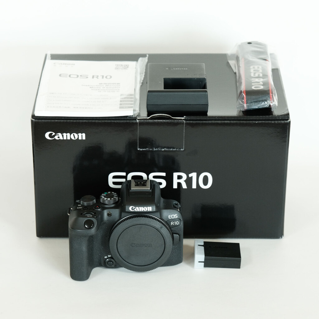 Canon EOS R10 Canon EOS R10