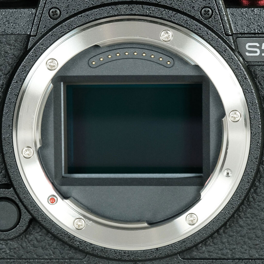 Panasonic LUMIX S5II DC-S5M2