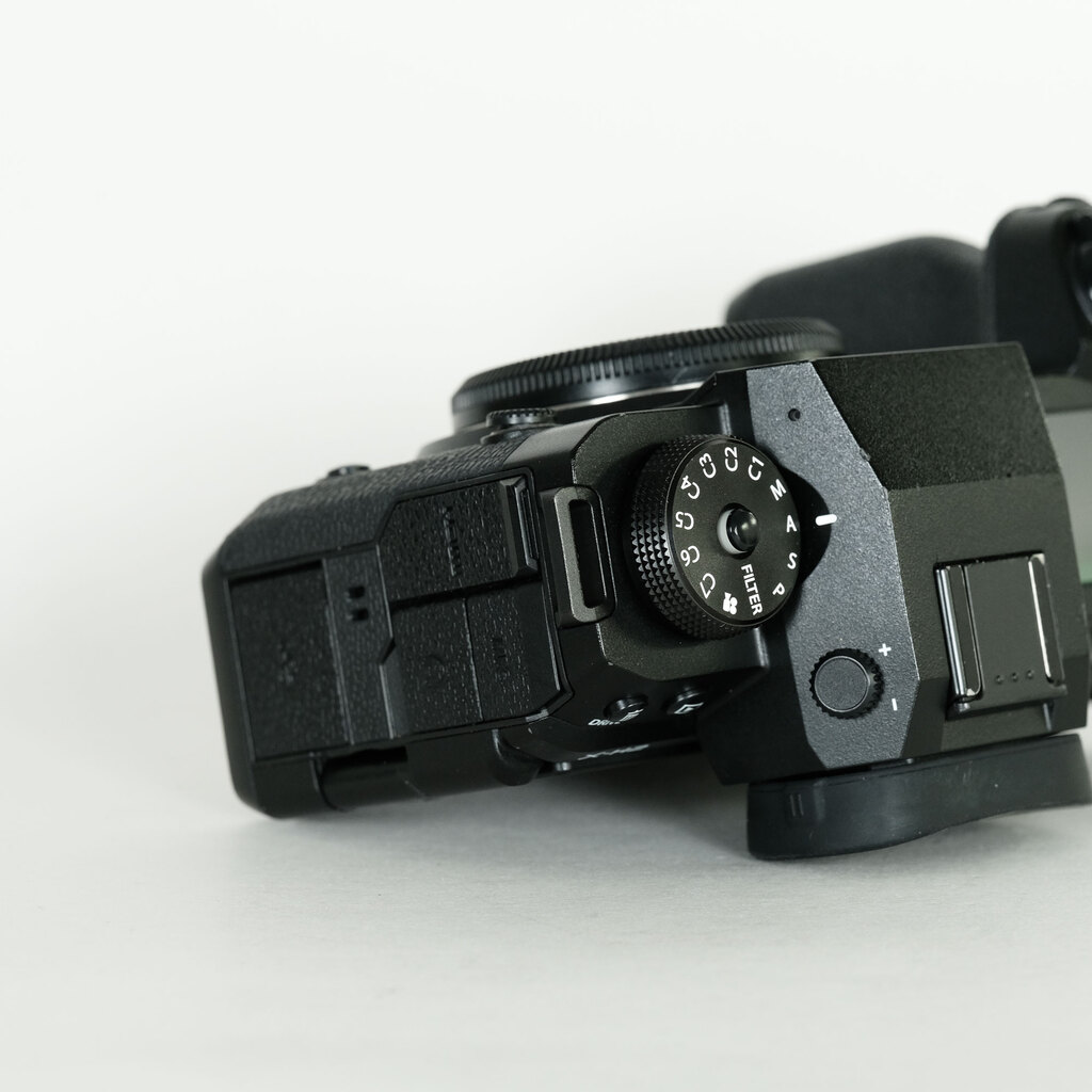 FUJIFILM X-H2 FUJIFILM X-H2