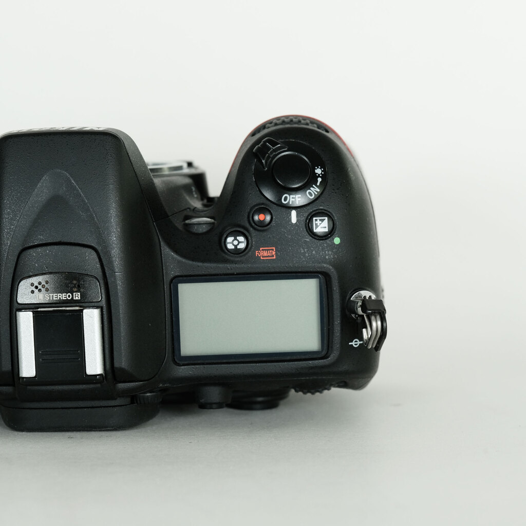 Nikon D7100 低シャッター数8495　元箱あり　超絶美品　#EB01 Nikon D7100 低シャッター数8495 元箱あり 超絶美品 #EB01