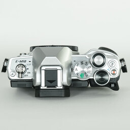 OLYMPUS OM-D E-M10 Mark IV