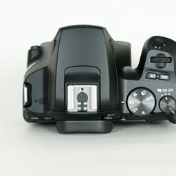 Canon EOS Kiss X10 Canon EOS Kiss X10