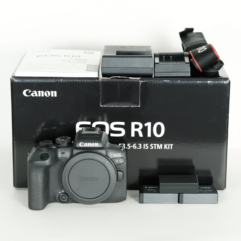 Canon EOS R10 Canon EOS R10