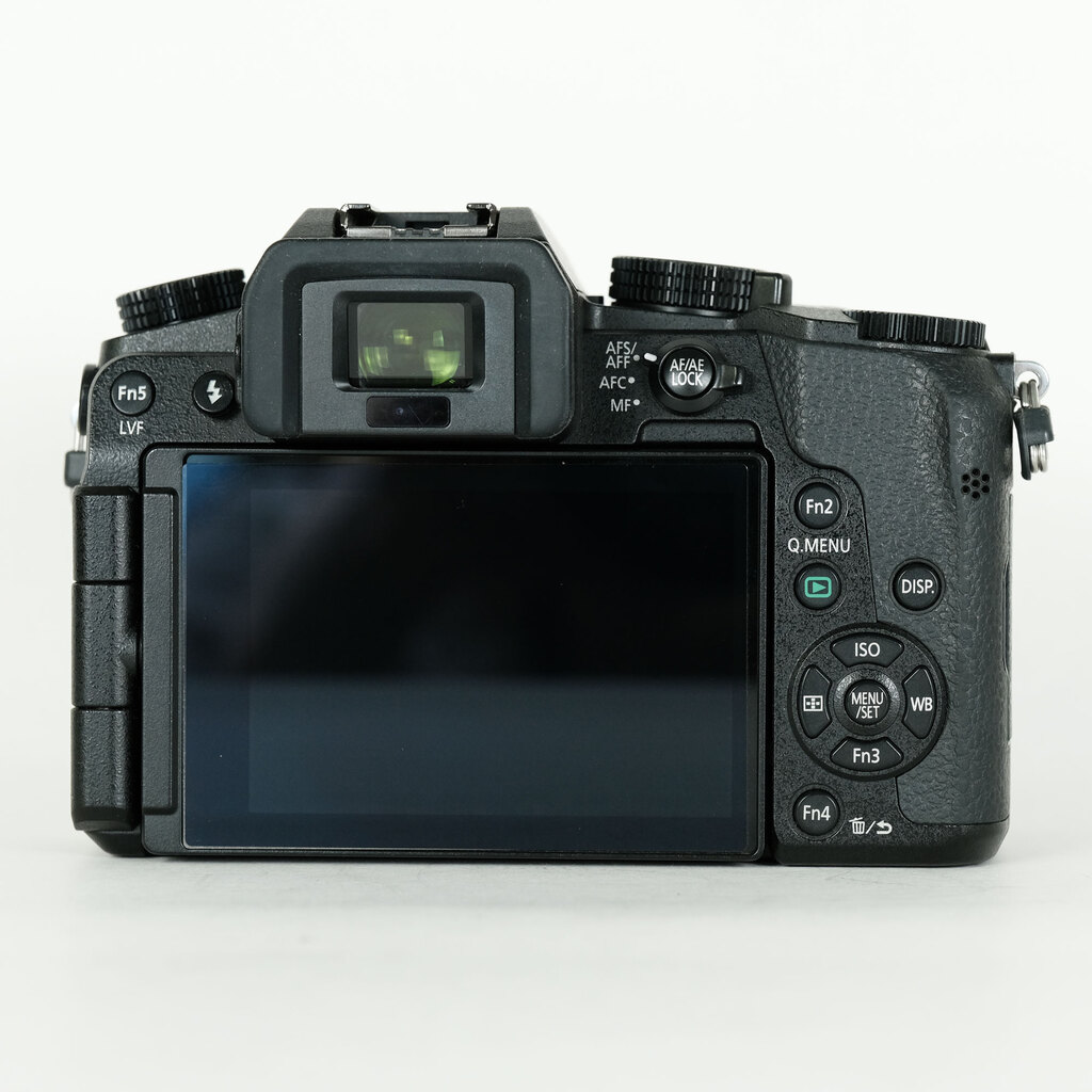 mikan 　Panasonic Lumix G7 ボディ Panasonic LUMIX G7 Mirrorless 4K Photo Digital Camera Body