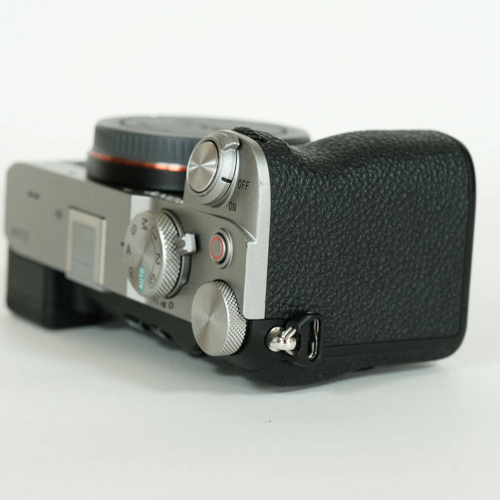 A*e様 SONY α7C II ILCE-7CM2 新品)SONY (ソニー) α7C II ボディ ILCE-7CM2 B ブラック（商品