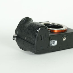 SONY α7R III(ILCE-7RM3) SONY α7R III(ILCE-7RM3)