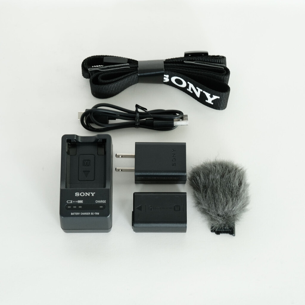 SONY VLOGCAM ZV-E10 SONY VLOGCAM ZV-E10