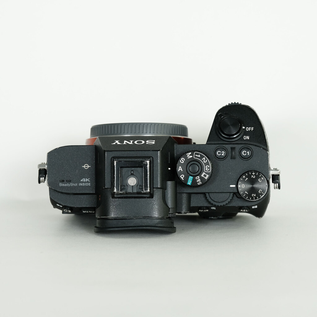 SONY α7R III(ILCE-7RM3) SONY α7R III(ILCE-7RM3)