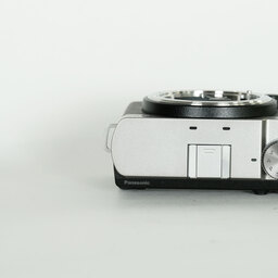 Panasonic LUMIX DC-S9