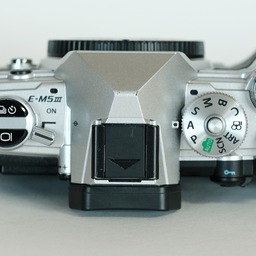 OLYMPUS OM-D E-M5 Mark III