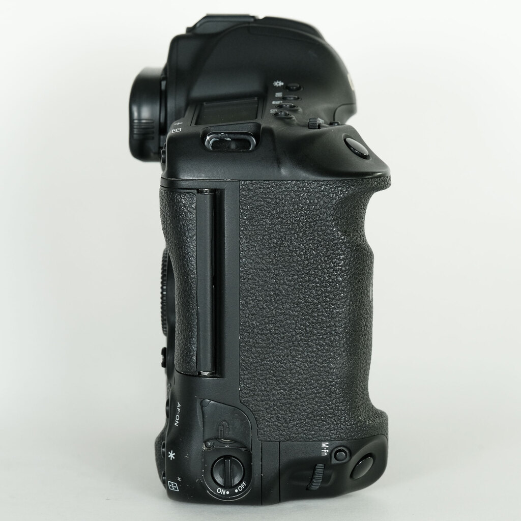 Canon EOS-1D X Mark II Canon EOS-1D X Mark II