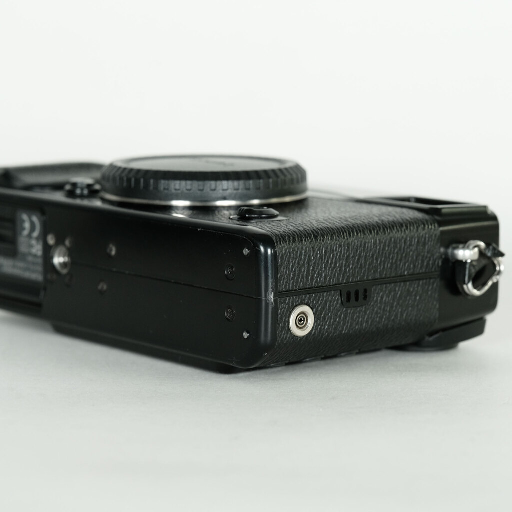 FUJIFILM X-Pro1 FUJIFILM X-Pro1