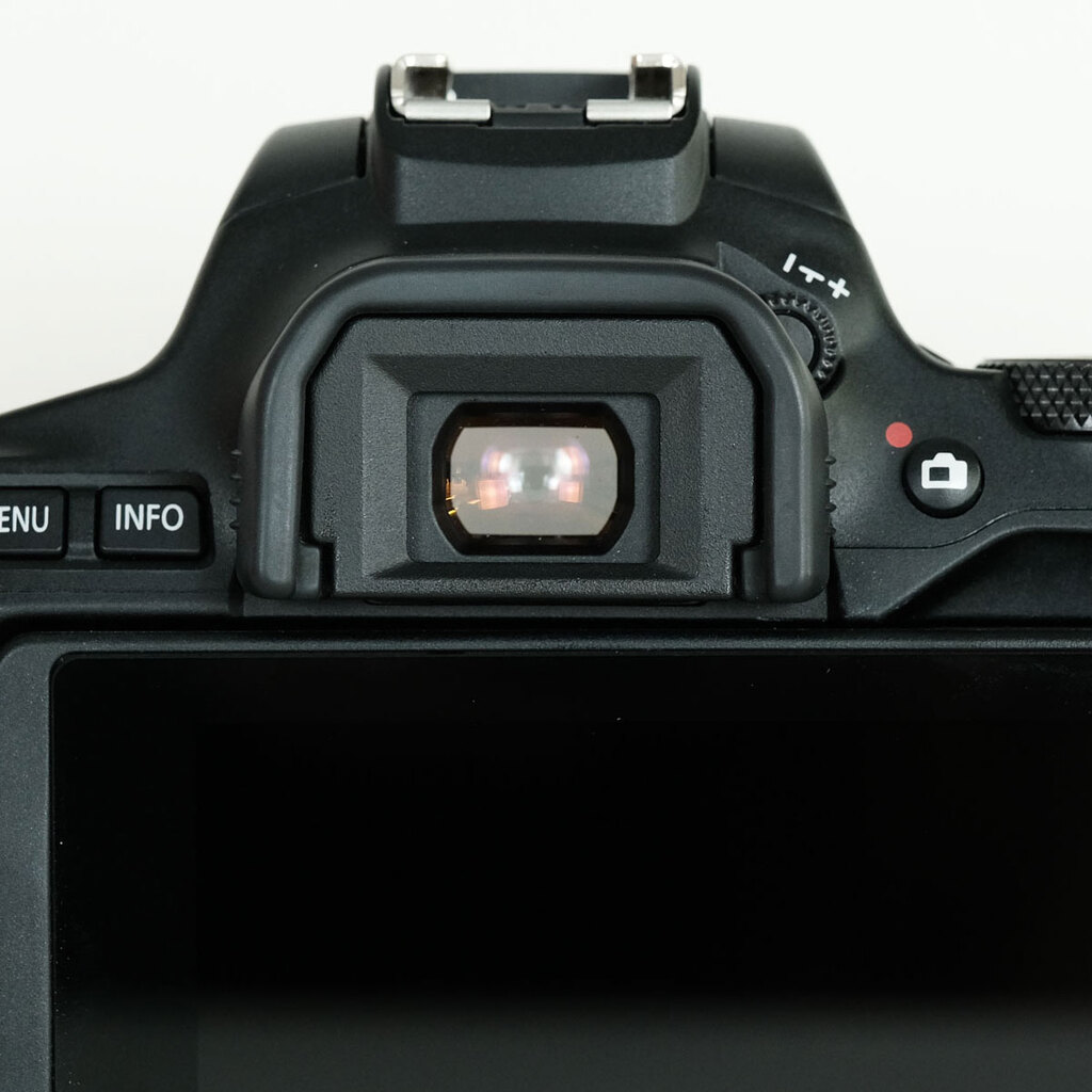 Canon EOS Kiss X10 Canon EOS Kiss X10