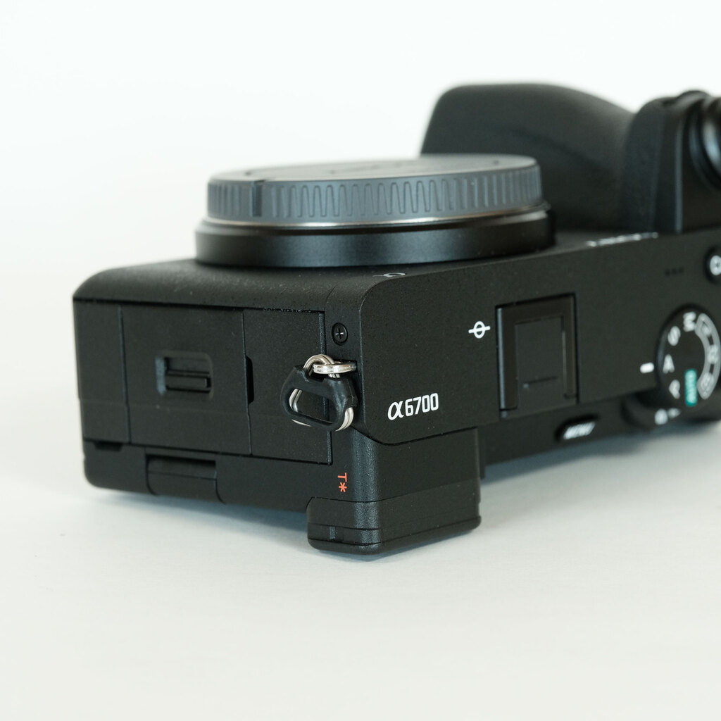 SONY α6700ボディ おまけ付き SONY α6700(ILCE-6700)の出品 | ONE SCENE(ワンシーン)