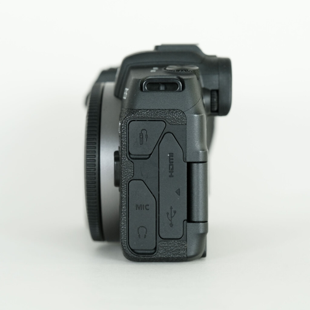 Canon EOS RP Canon EOS RP